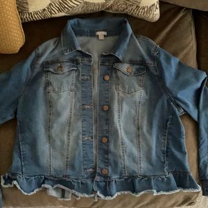 Cropped denim jacket
